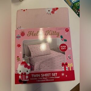 NEW Hello Kitty Pink and White Twin Sheet Set